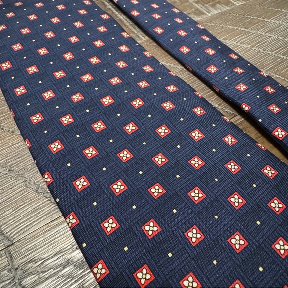 TIE SHOP ROMA MEN'S TIE 100% SILK MADE IN ITALY Navy Blue Patterned Tie - Picture 3 of 6